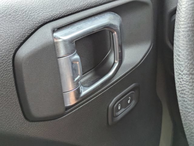 Used 2025 Jeep Wrangler Sport AWD/4WD image 28
