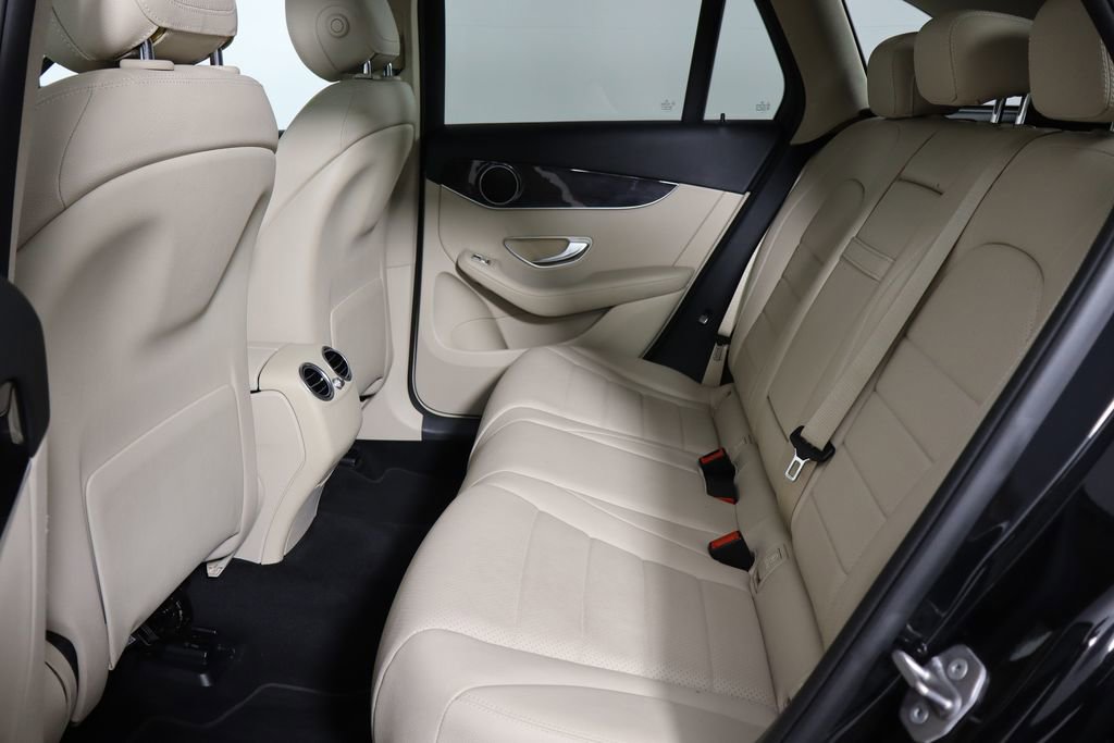 Used 2016 Mercedes-Benz GLC 300 image 17