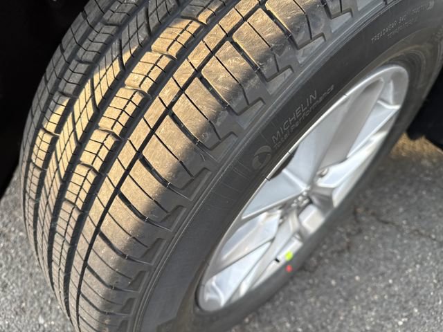 New 2025 Jeep Grand Cherokee L Laredo w/ Luxury Tech Group I image 5