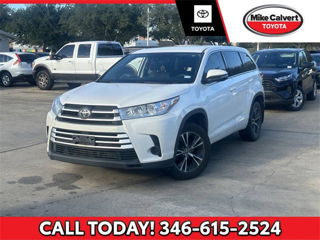 Used 2017 Toyota Highlander LE