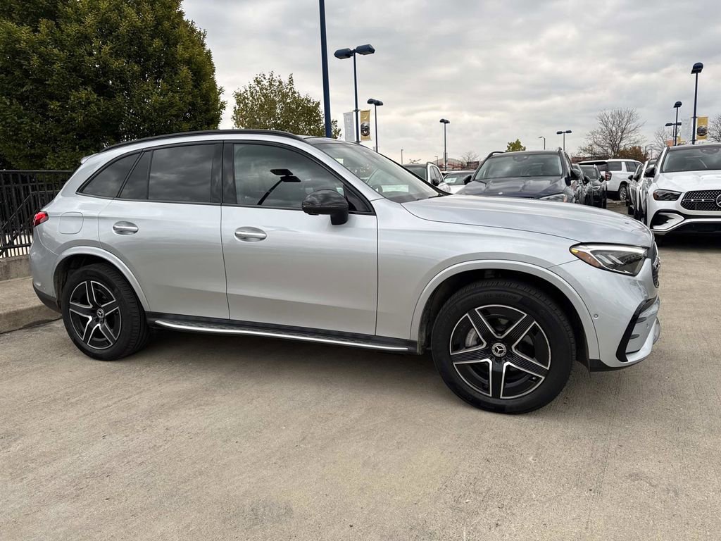 Certified 2025 Mercedes-Benz GLC 300 4MATIC image 8