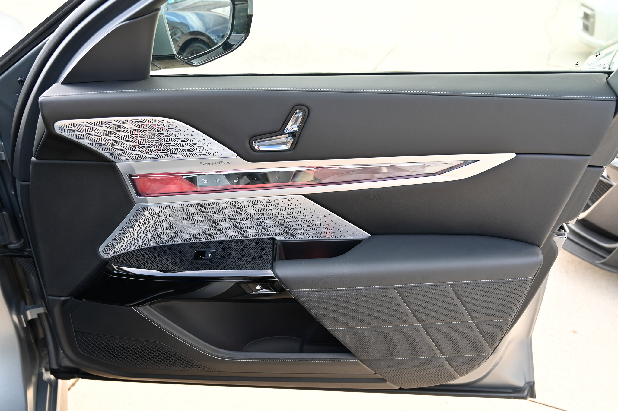 Used 2023 BMW 760i xDrive 760i xDrive image 64