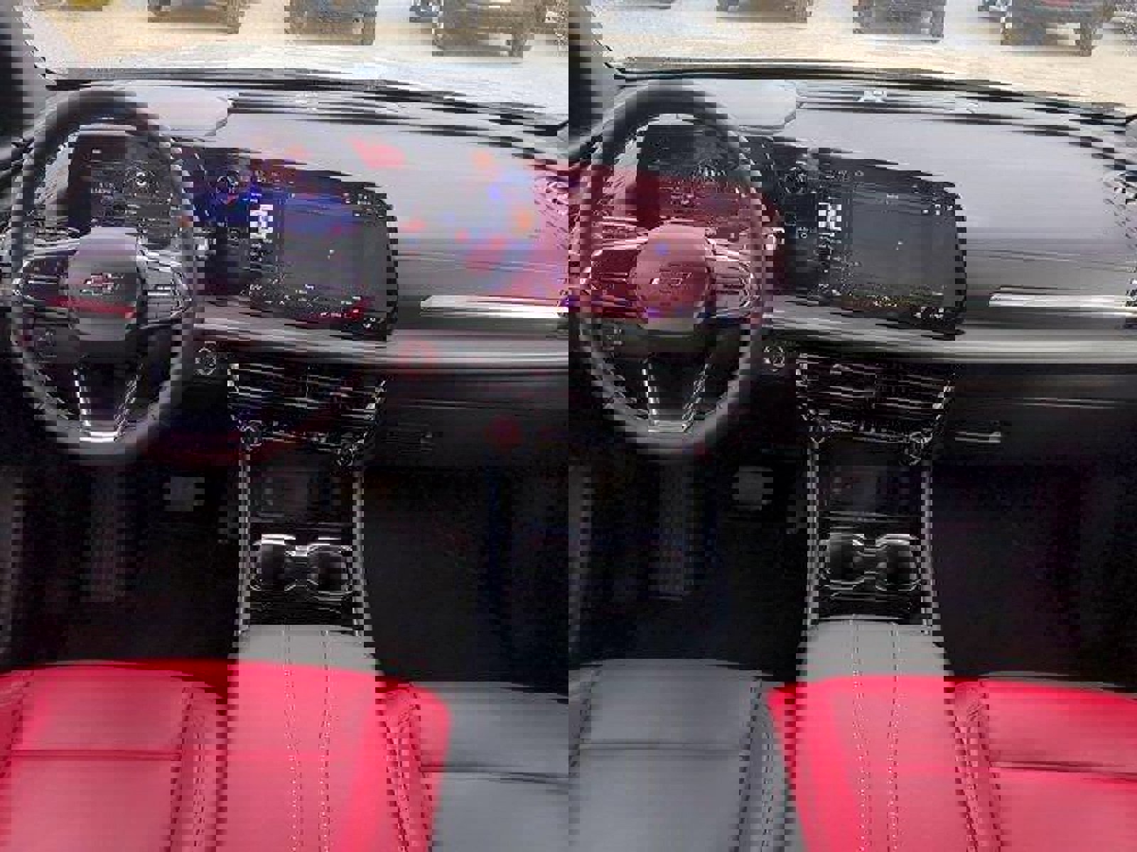 Used 2025 Chevrolet Traverse LT w/ Midnight/Sport Edition FWD image 19