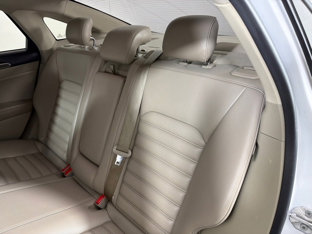 Used 2019 Ford Fusion SEL FWD image 20