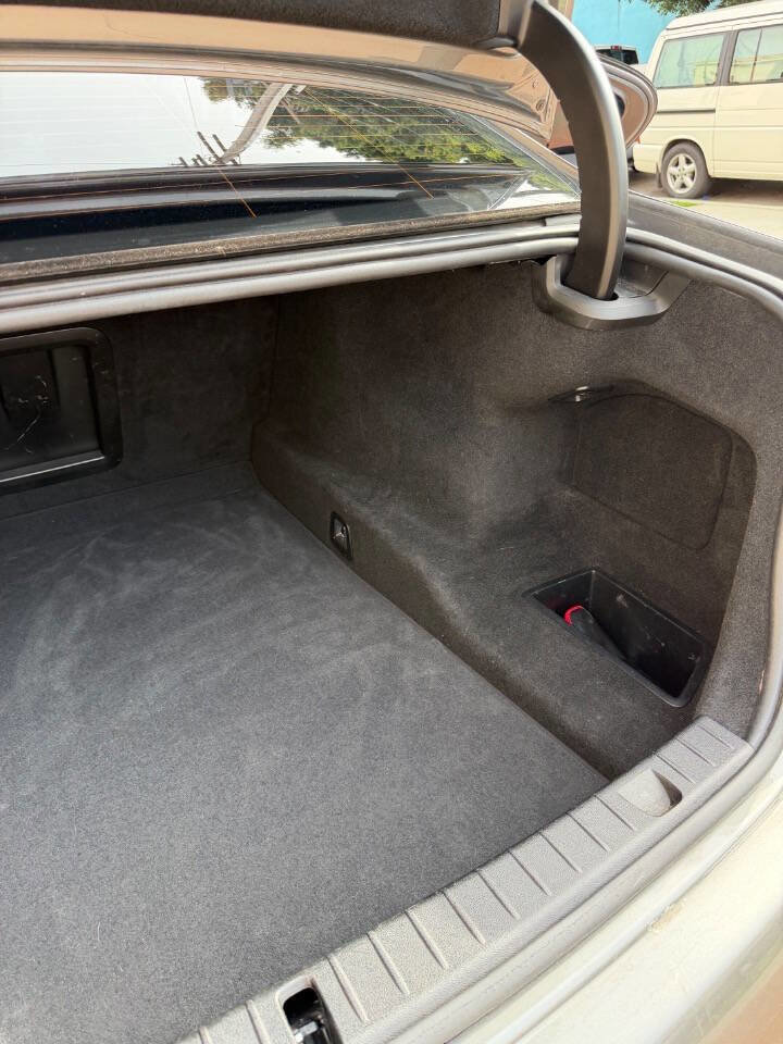 Used 2018 BMW 750i image 32