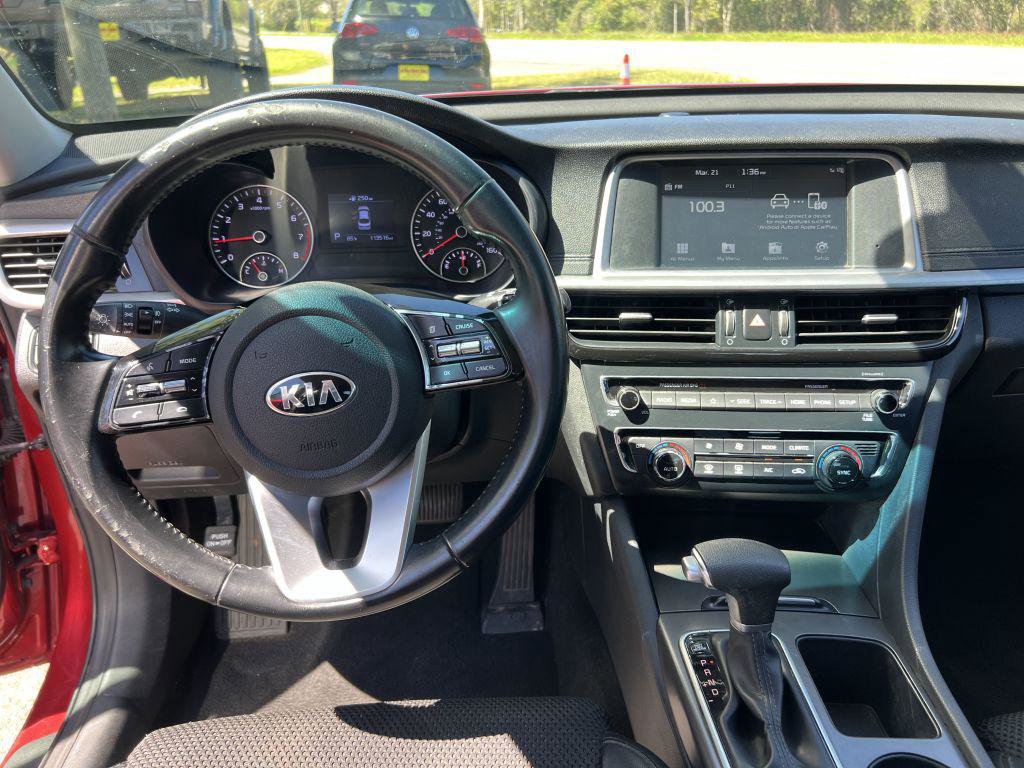 Used 2019 Kia Optima S image 12