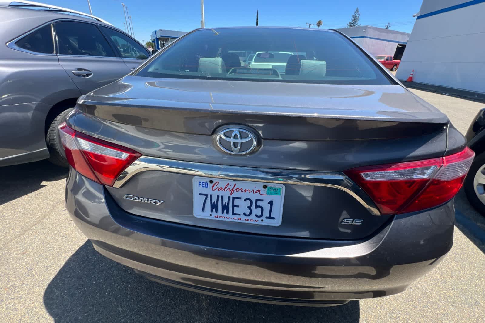 Used 2016 Toyota Camry SE FWD image 5