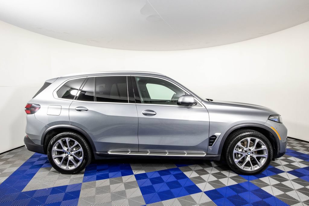 Used 2026 BMW X5 xDrive40i AWD/4WD image 4
