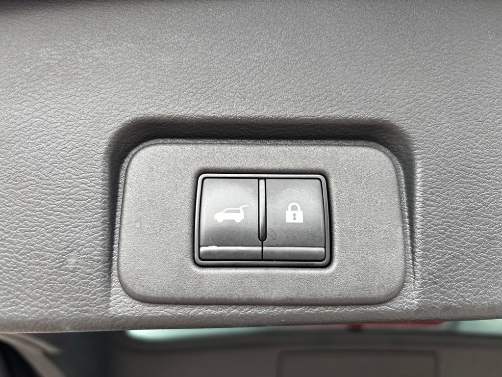 Certified 2023 Nissan Rogue SV w/ SV Premium B Package AWD/4WD image 14
