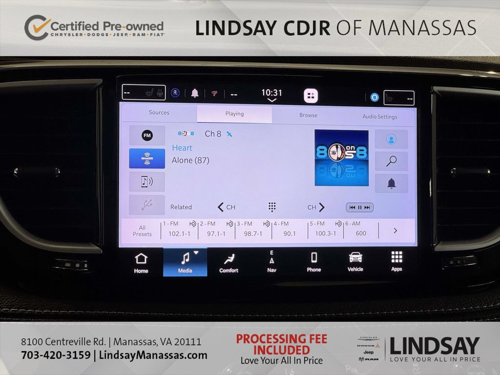 Used 2023 Chrysler Pacifica Limited FWD image 24