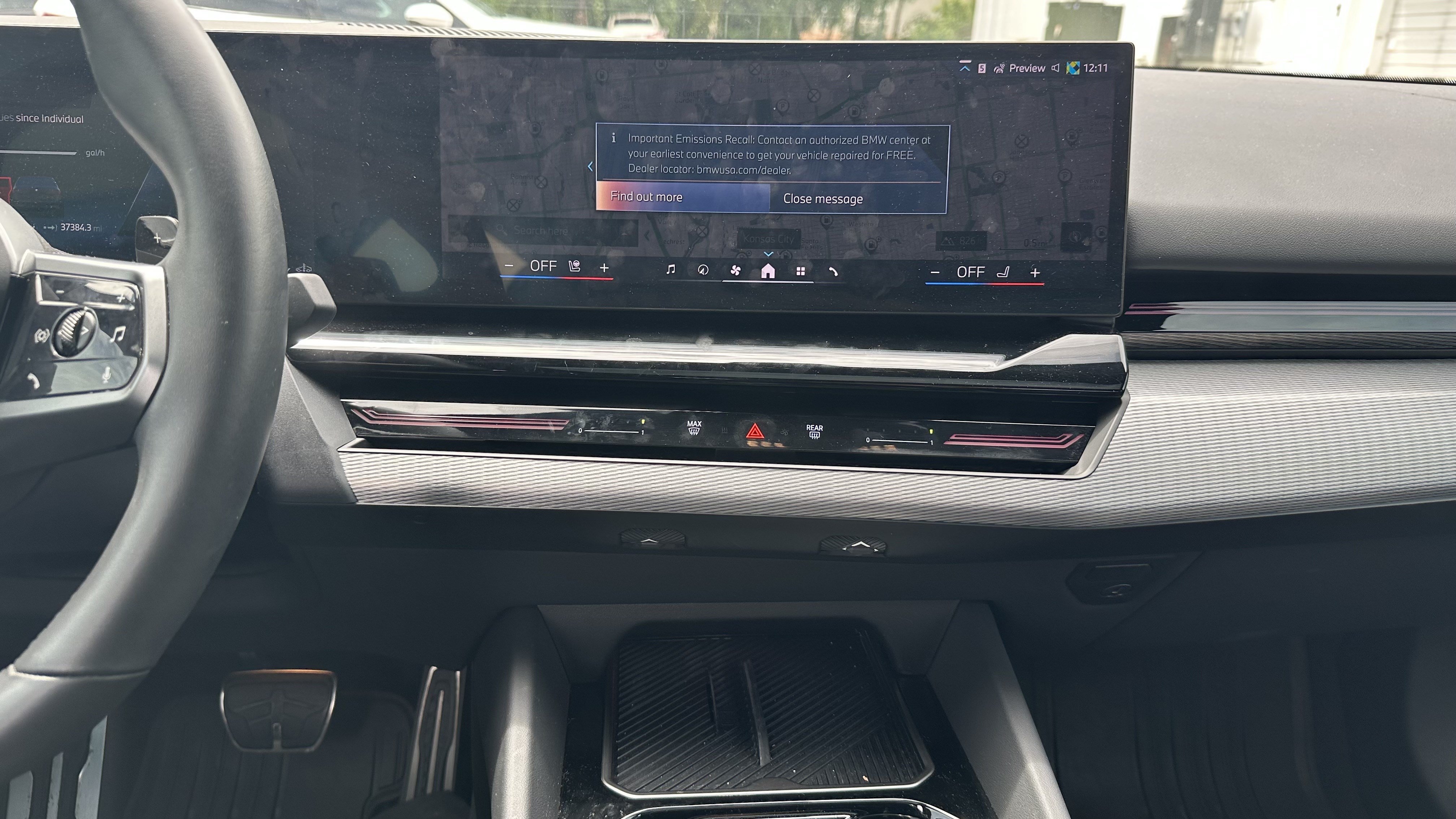 Used 2024 BMW 530i xDrive w/ M Sport Package AWD/4WD image 31