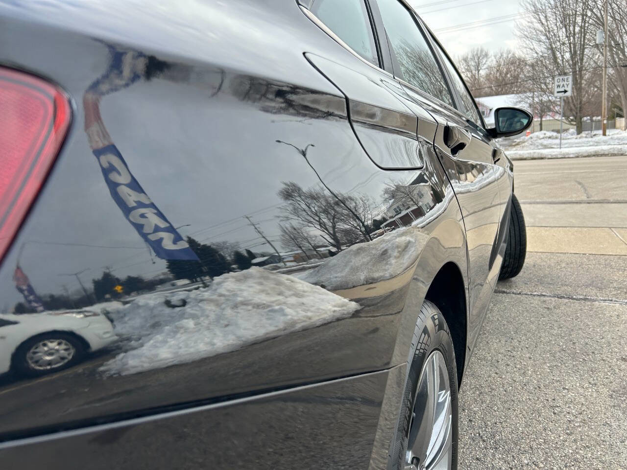 Used 2024 Volkswagen Jetta SE image 14