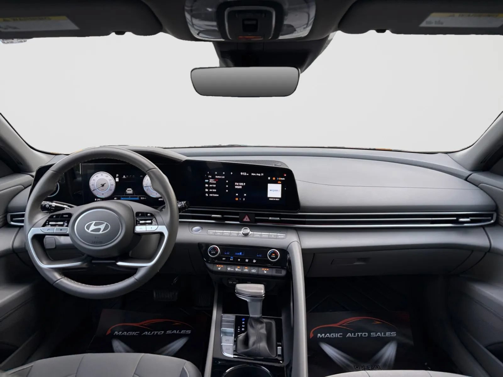 Used 2025 Hyundai Elantra SEL FWD image 22