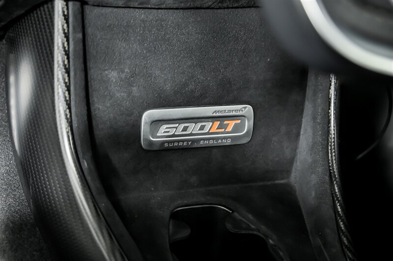 Used 2020 McLaren 600LT Spider RWD image 36