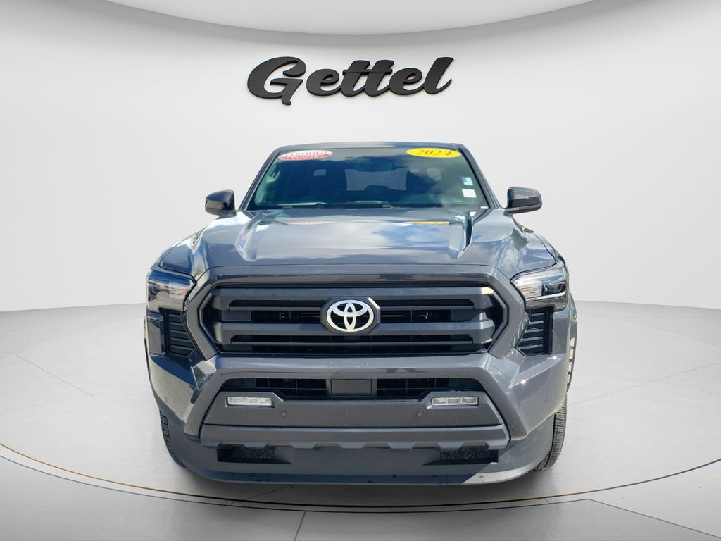 Certified 2024 Toyota Tacoma SR5 w/ SR5 Upgrade Package AWD/4WD image 2