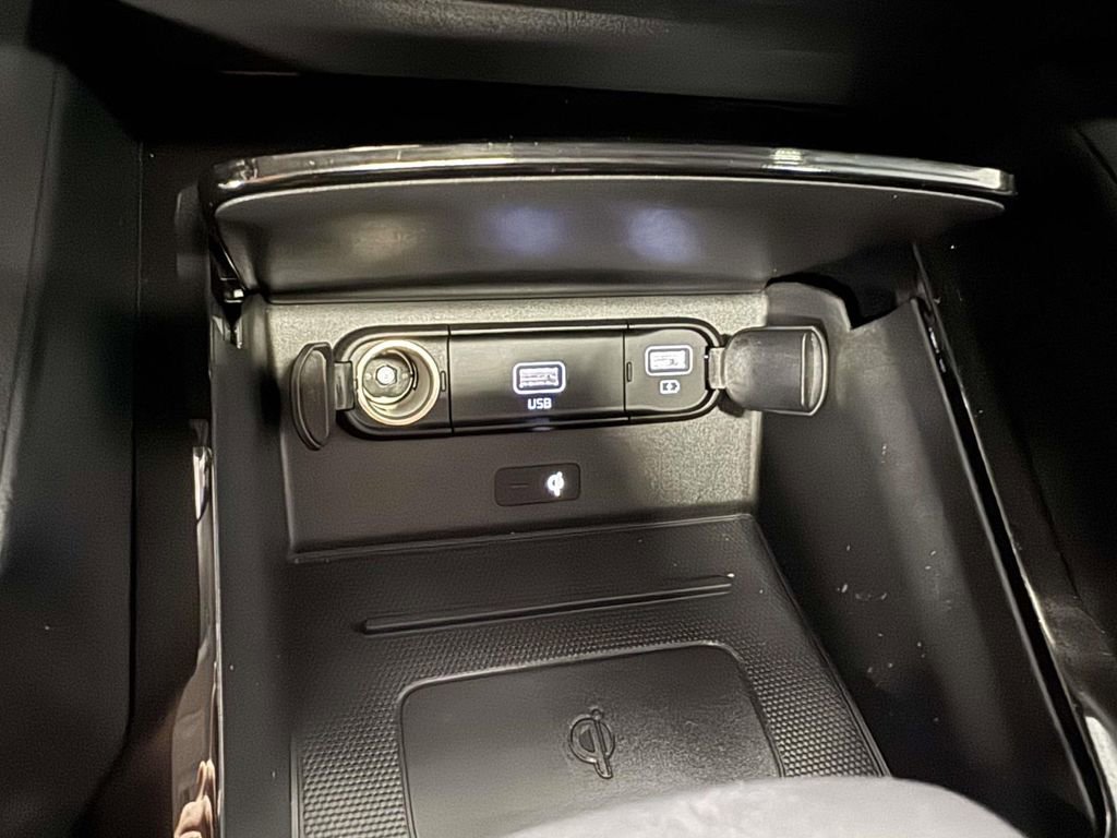 Used 2022 Kia Telluride S image 28