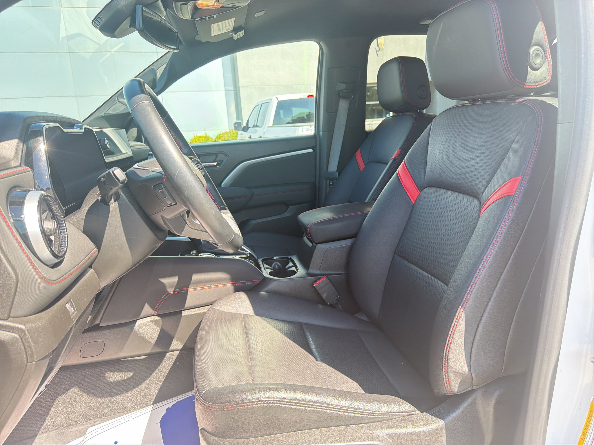Used 2026 Chevrolet Colorado Z71 w/ Z71 Convenience Package 2 AWD/4WD image 17