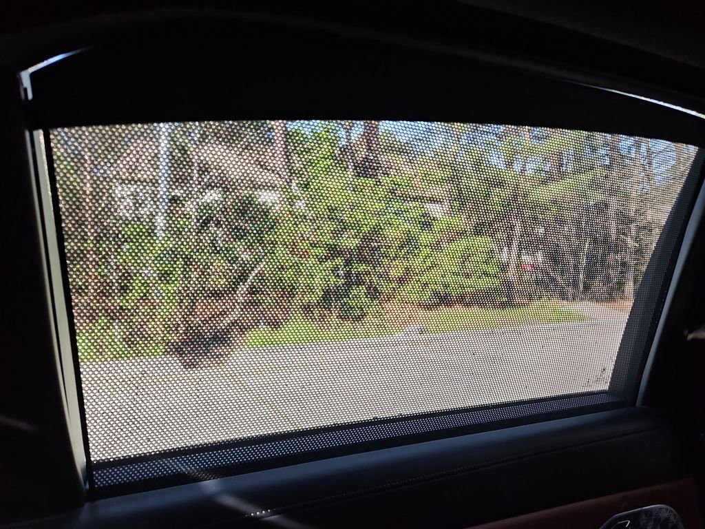 Used 2024 BMW 760i xDrive image 36