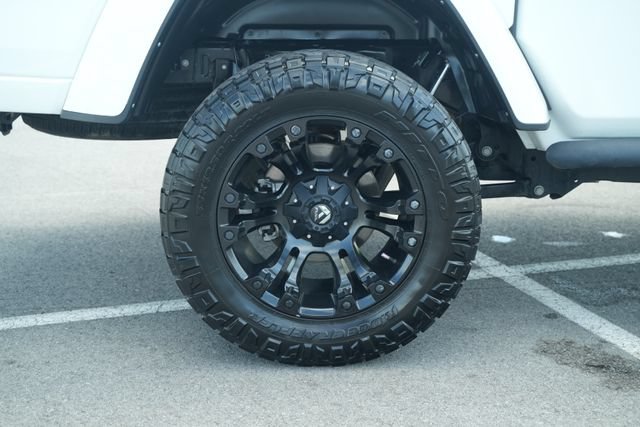 Used 2021 Jeep Gladiator Overland AWD/4WD image 48