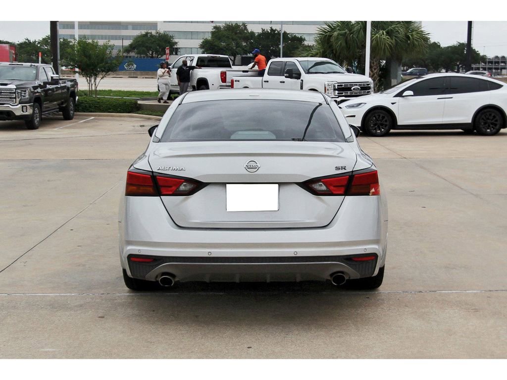 Used 2020 Nissan Altima 2.5 SR FWD image 5