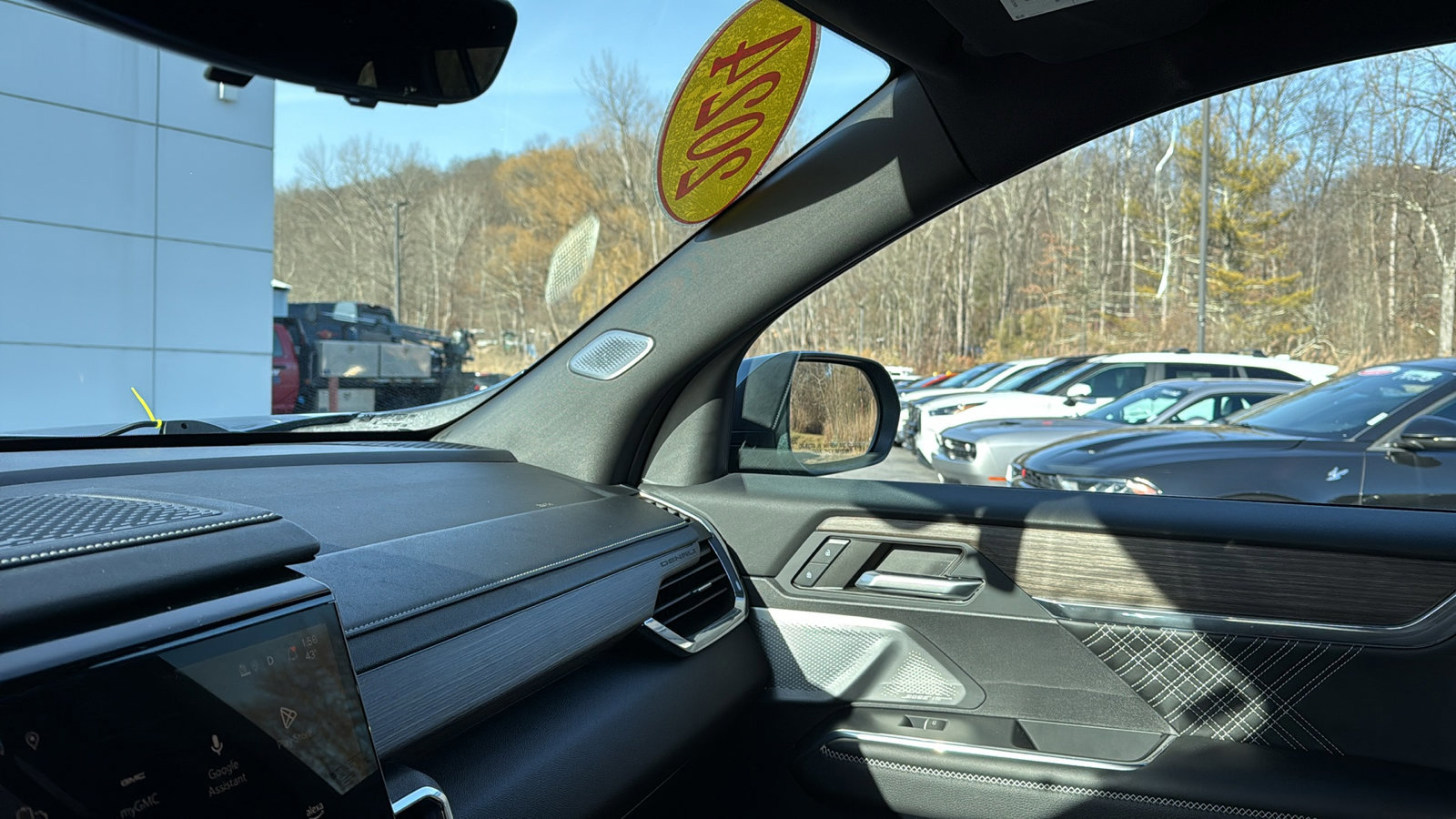 Used 2024 GMC Acadia Denali w/ Super Cruise Package image 24