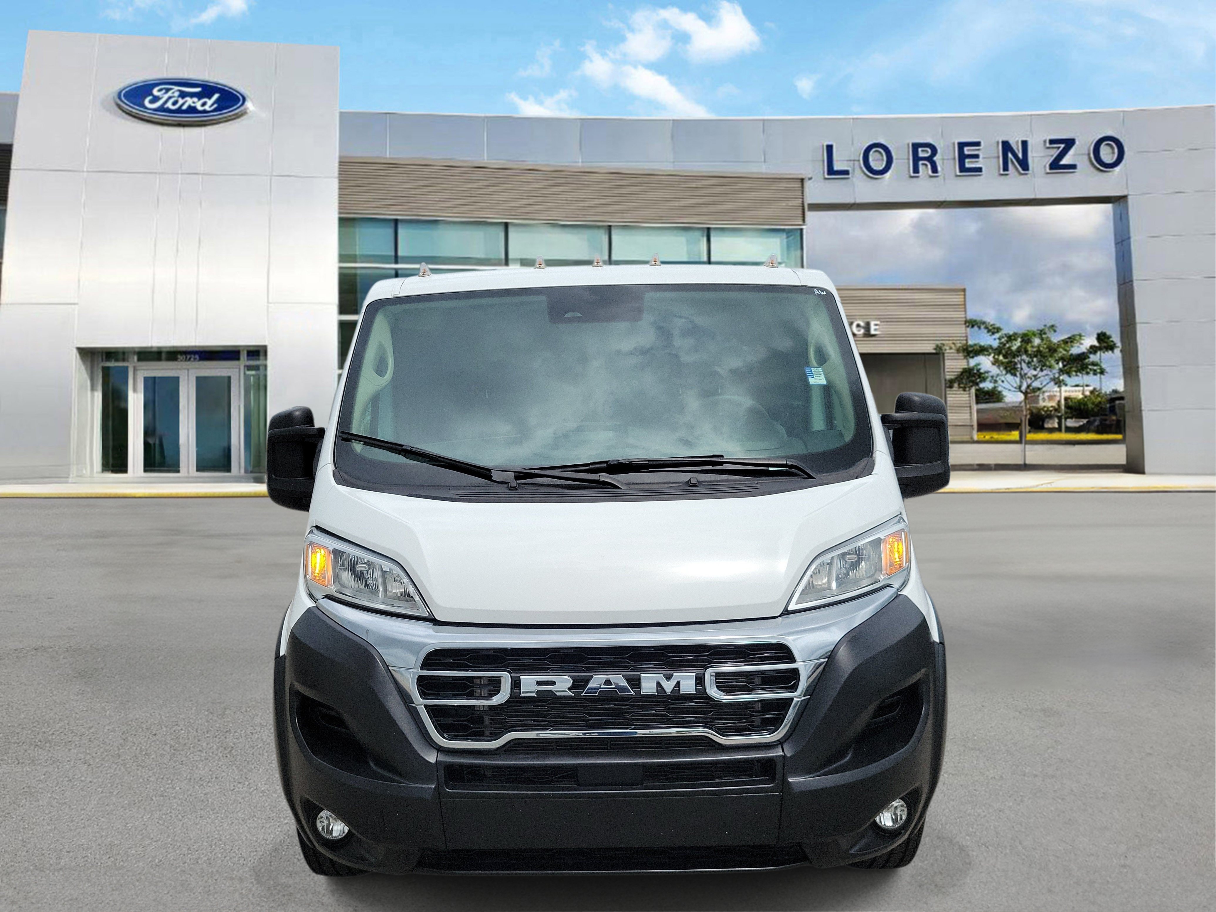 Used 2025 RAM ProMaster 2500 w/ U-Haul Equipment Group FWD image 2