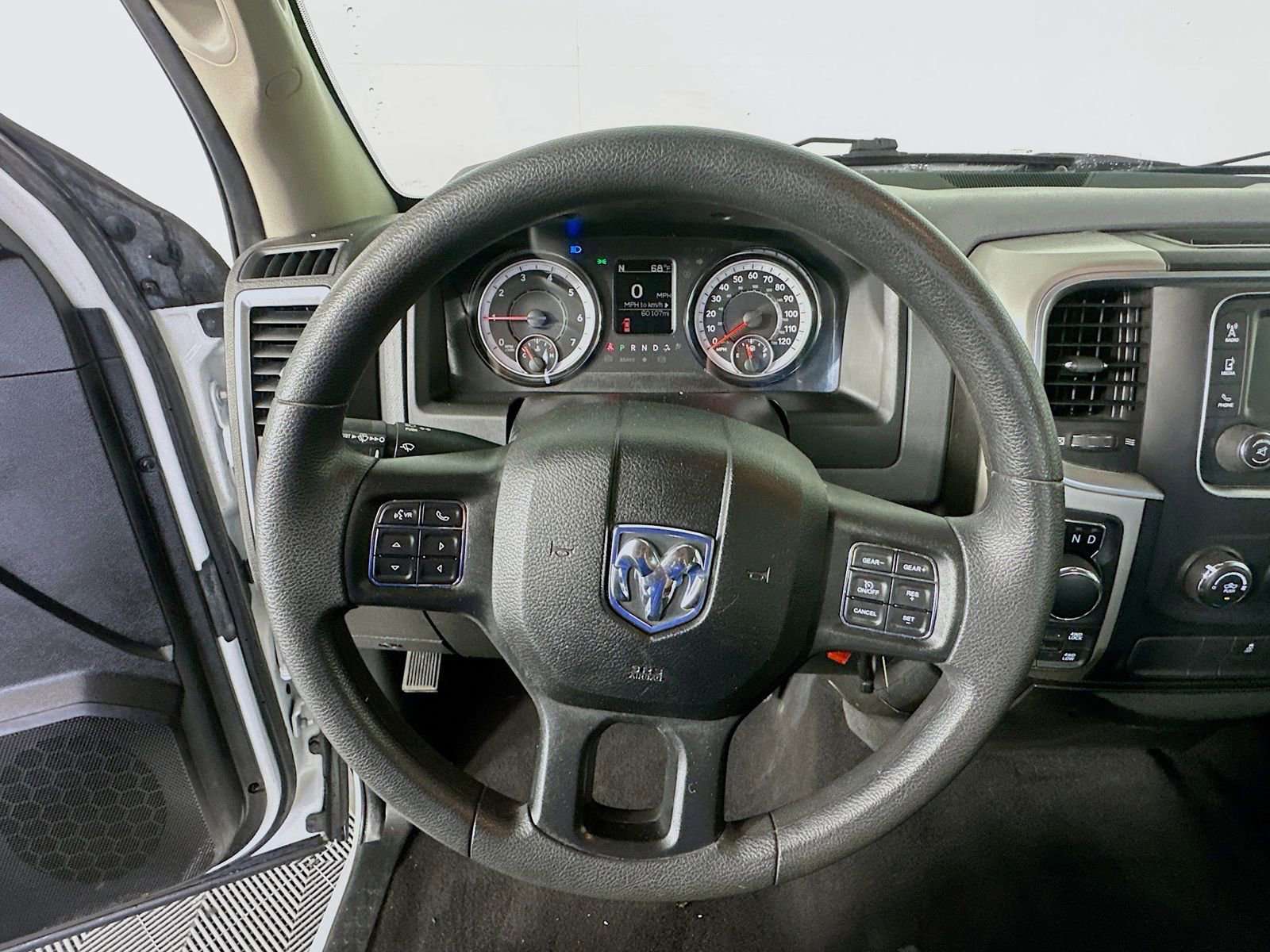Used 2020 RAM 1500 Classic SLT AWD/4WD image 11