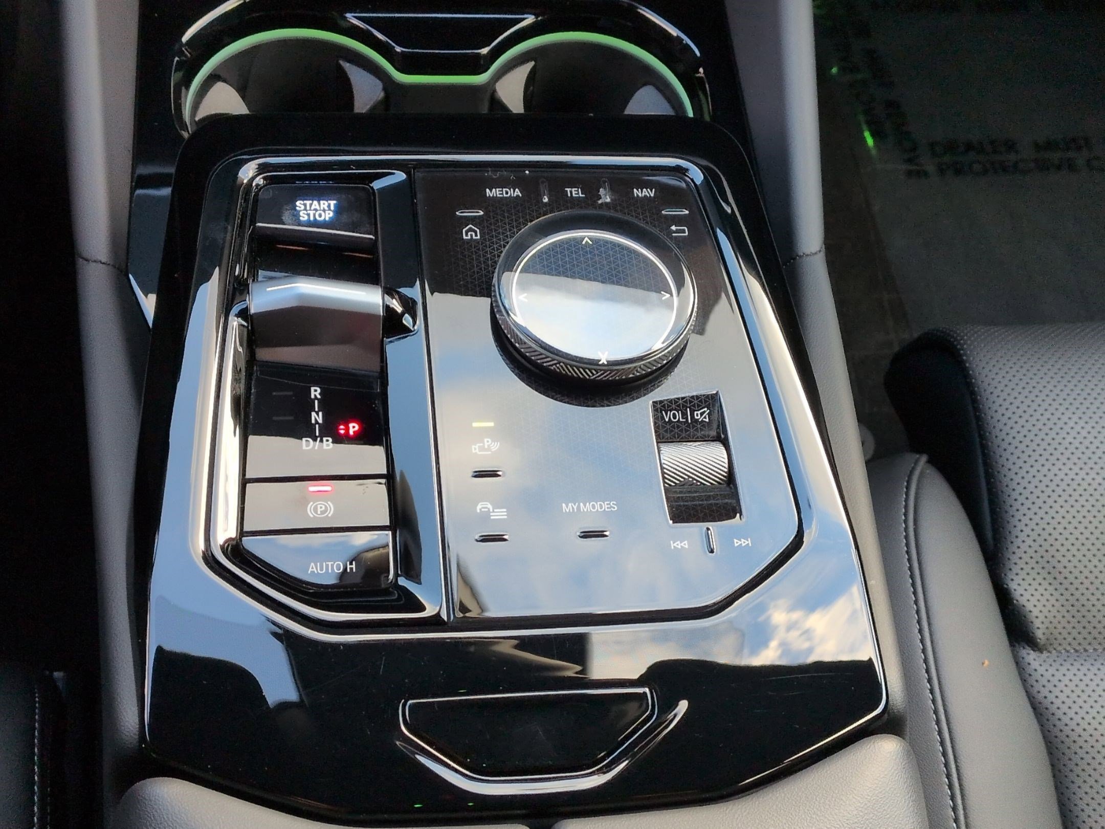 Used 2026 BMW i5 eDrive40 w/ M Sport Package image 26