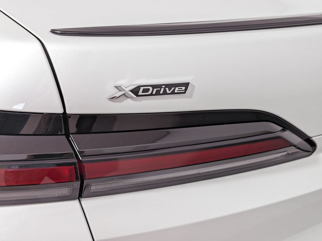 Certified 2024 BMW 760i xDrive AWD/4WD image 13