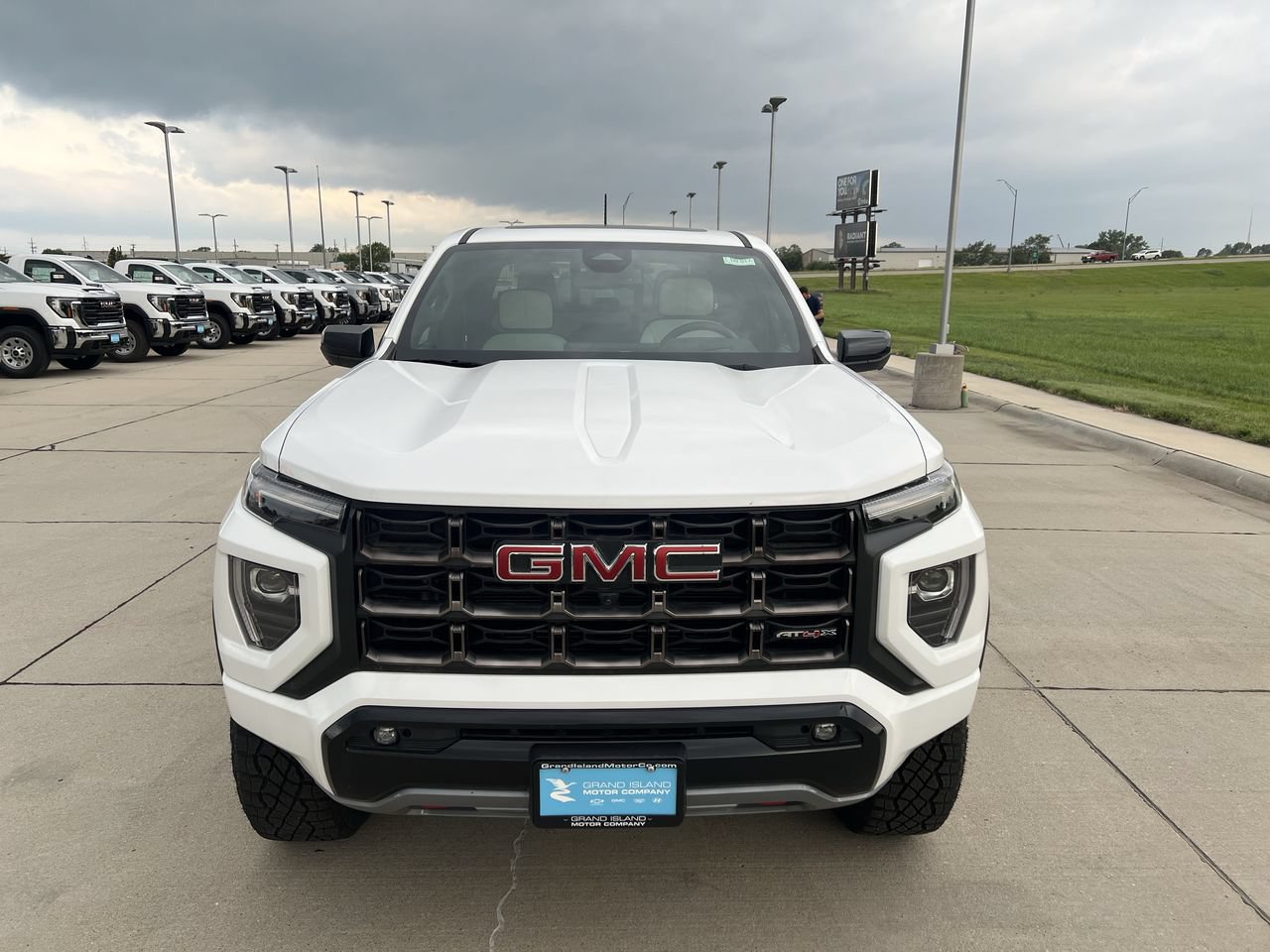 Used 2024 GMC Canyon AT4X AWD/4WD image 40