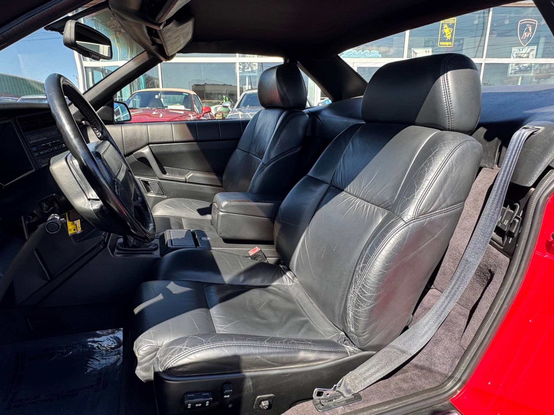 Used 1993 Cadillac Allante FWD image 2