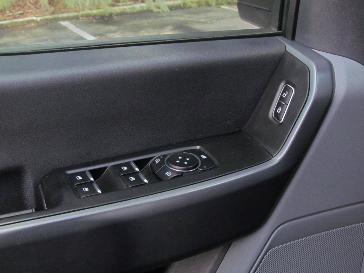 Used 2024 Ford F350 XLT AWD/4WD image 31