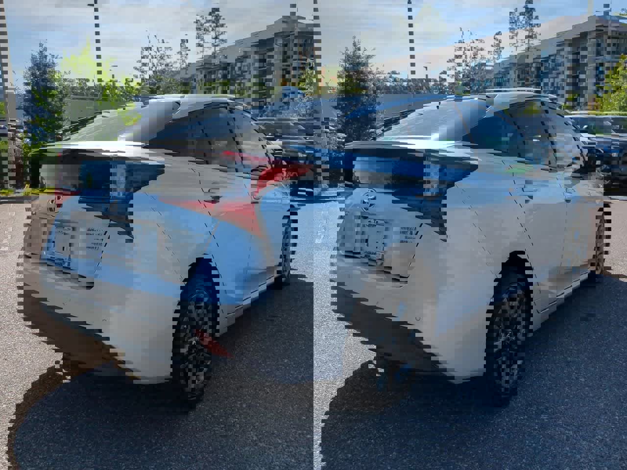 Certified 2021 Toyota Prius Limited FWD image 6