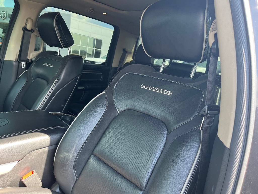Used 2020 RAM 1500 Laramie RWD image 13