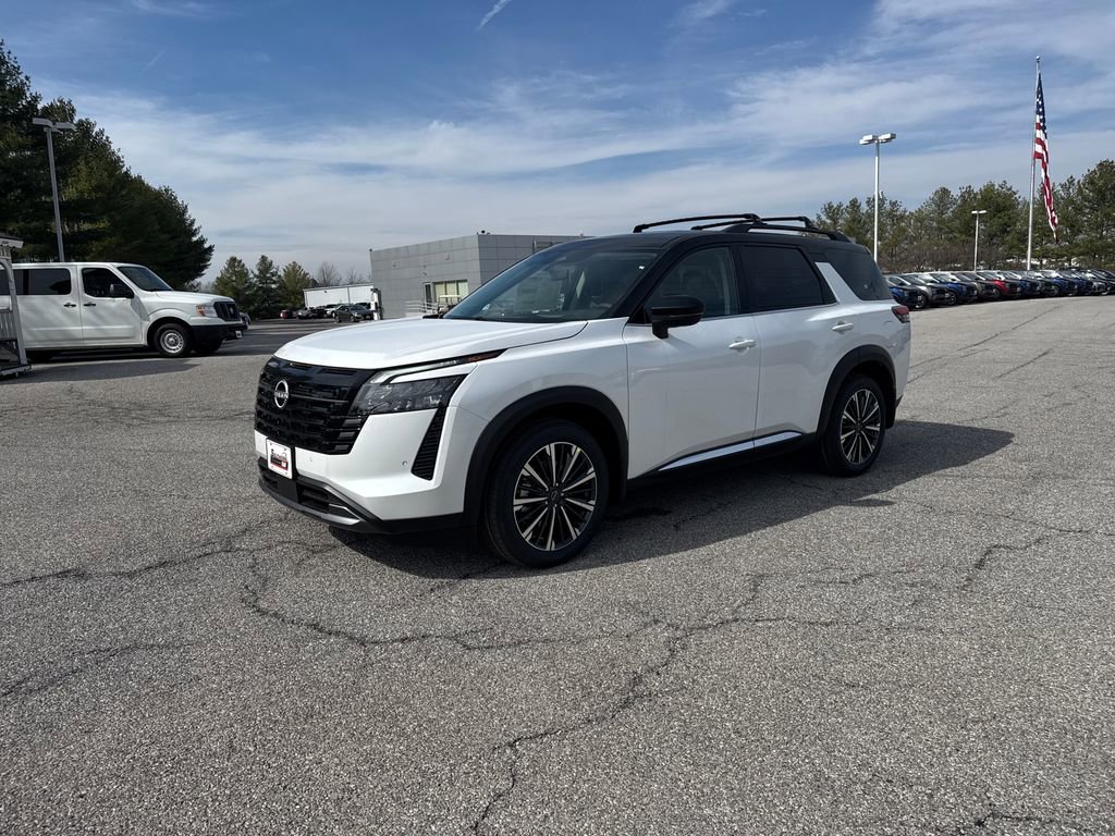 New 2026 Nissan Pathfinder Platinum image 1