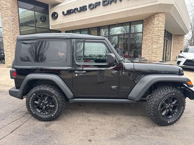 Used 2022 Jeep Wrangler Willys image 2