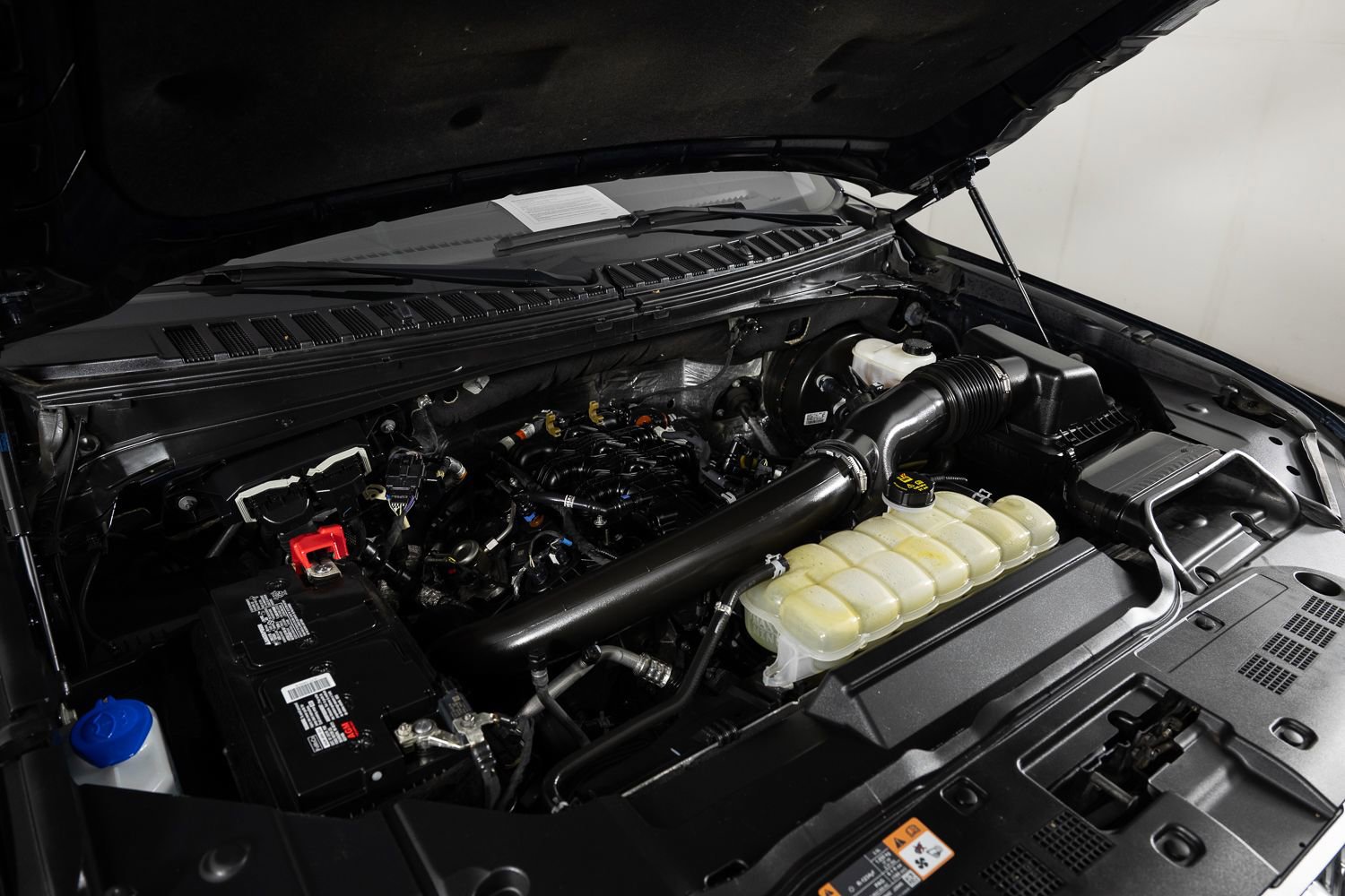 Used 2021 Lincoln Navigator Reserve w/ Cargo Convenience Package image 45