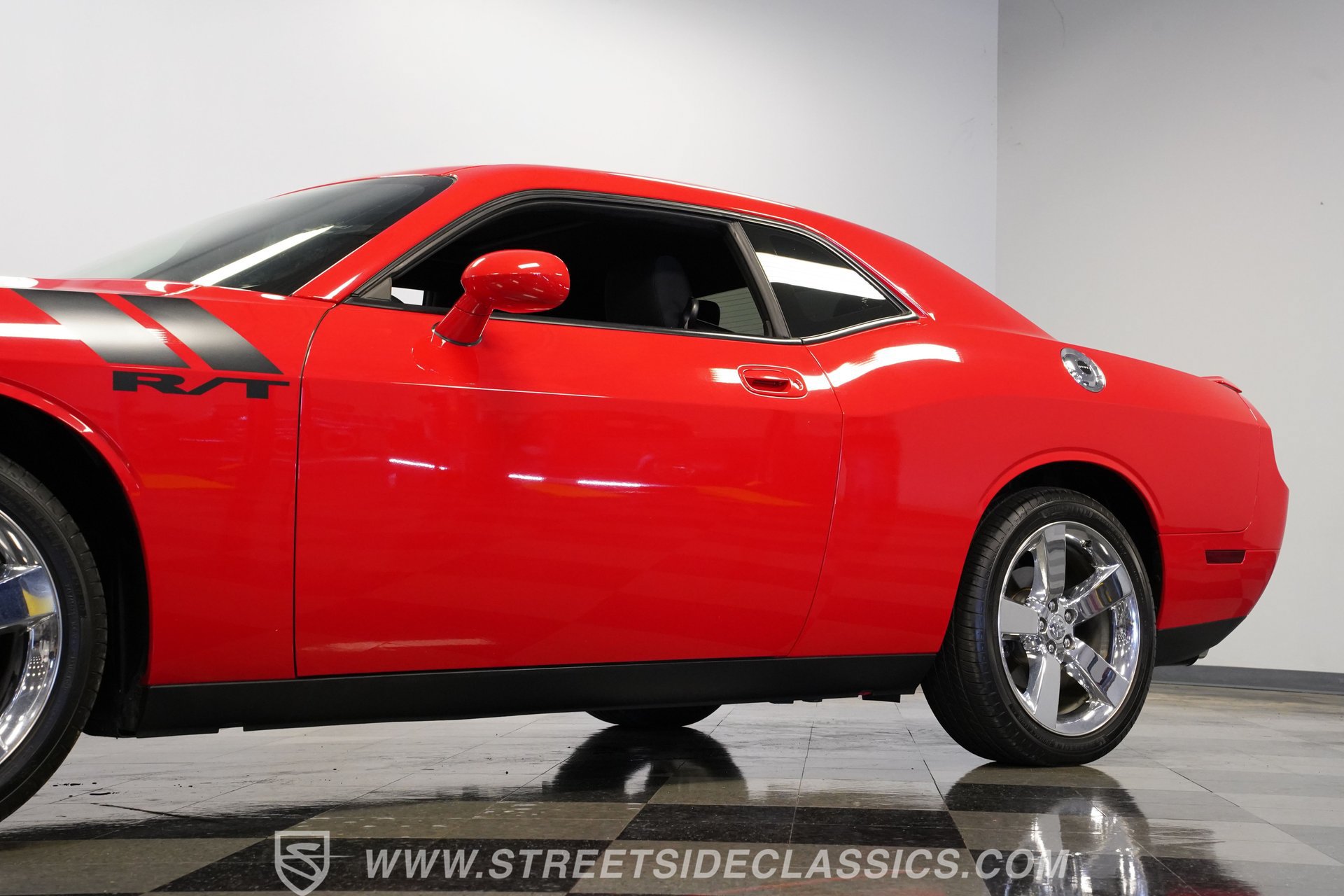 Used 2009 Dodge Challenger R/T RWD image 23