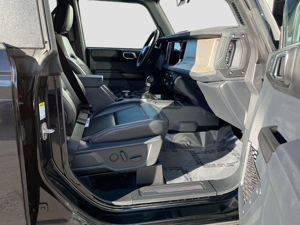 Used 2025 Ford Bronco Outer Banks image 29