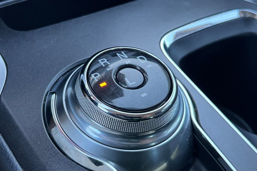 Used 2017 Ford Fusion SE w/ Fusion SE Technology Package image 23