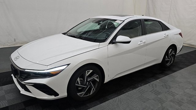 Used 2025 Hyundai Elantra SEL