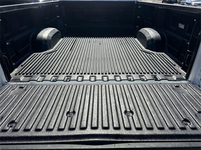 Used 2025 Chevrolet Silverado 3500 LT w/ Convenience Package image 25