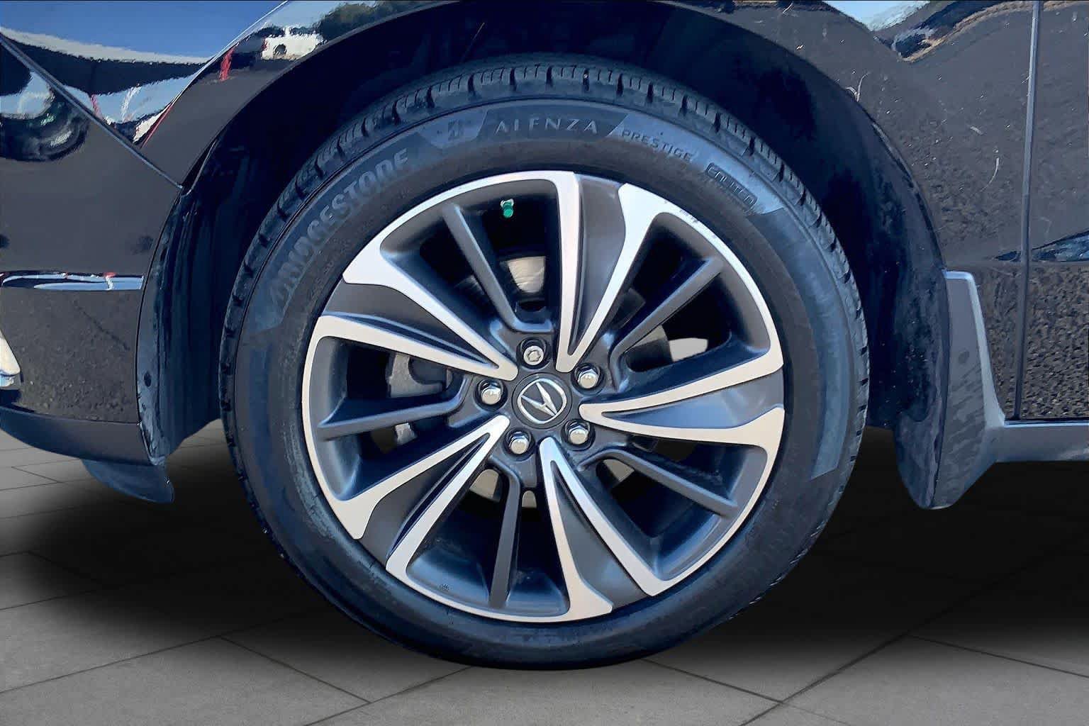 Used 2020 Acura MDX w/ Technology Package AWD/4WD image 11
