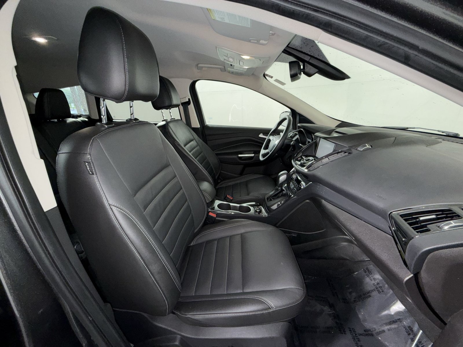 Used 2015 Ford Escape Titanium FWD image 26