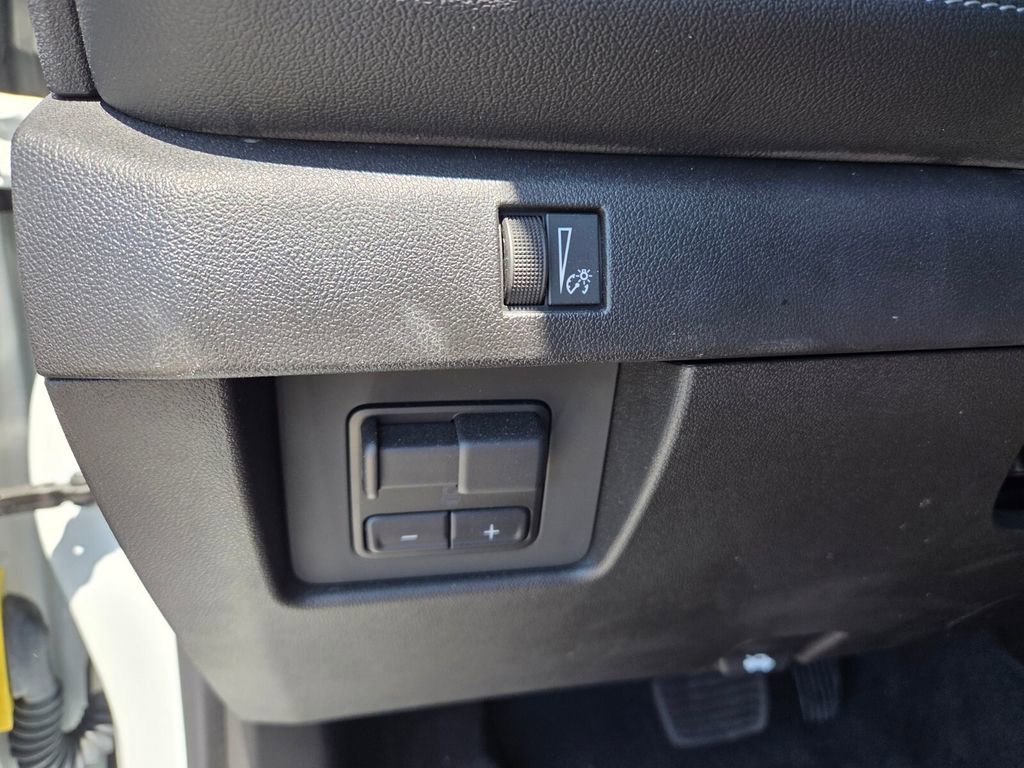 Certified 2024 Chevrolet Colorado LT w/ LT Convenience Package image 22