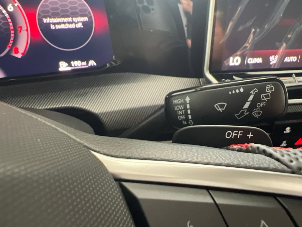 New 2026 Volkswagen GTI SE FWD image 17