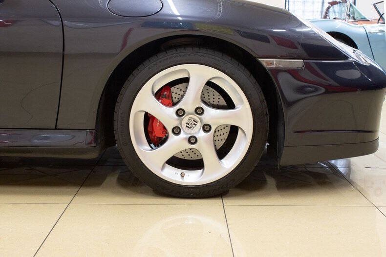 Used 2004 Porsche 911 Cabriolet image 30