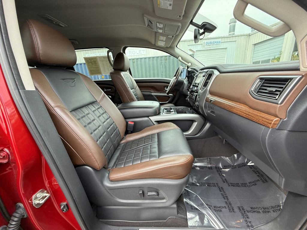 Used 2017 Nissan Titan Platinum Reserve AWD/4WD image 26