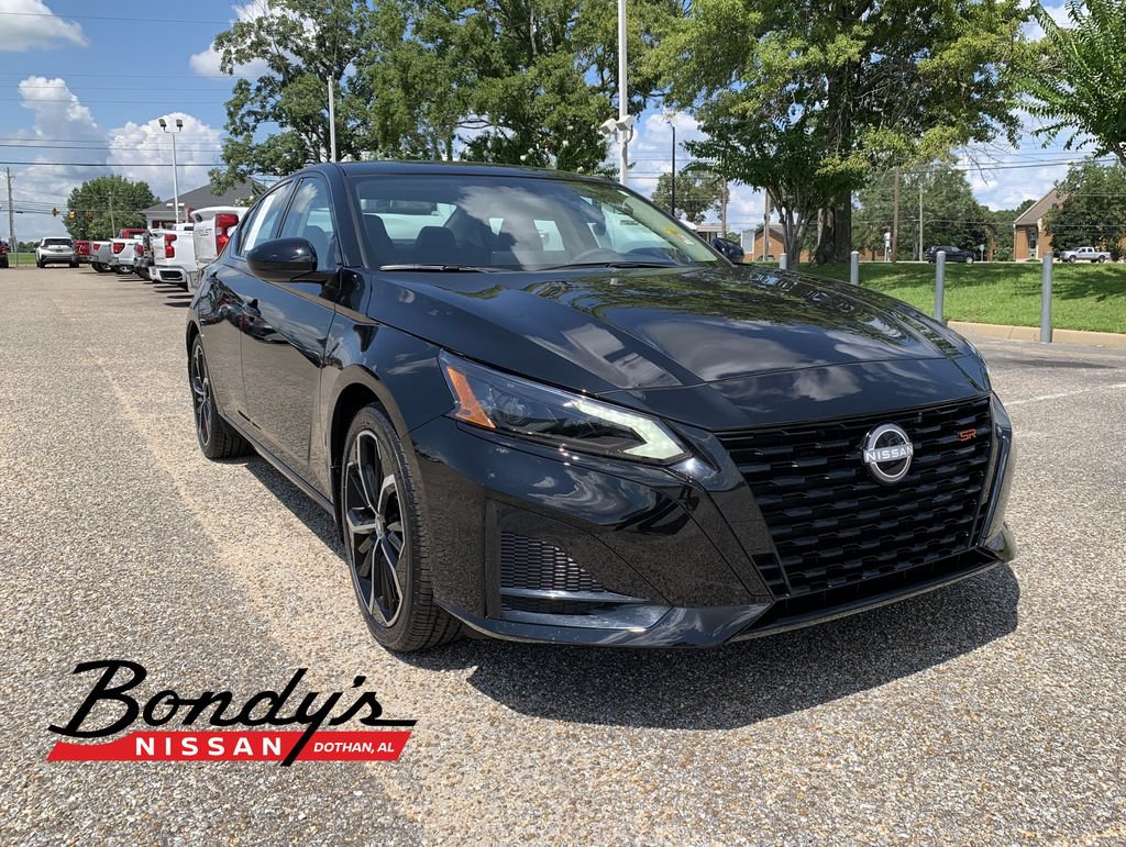 Used 2026 Nissan Altima 2.5 SR FWD image 1