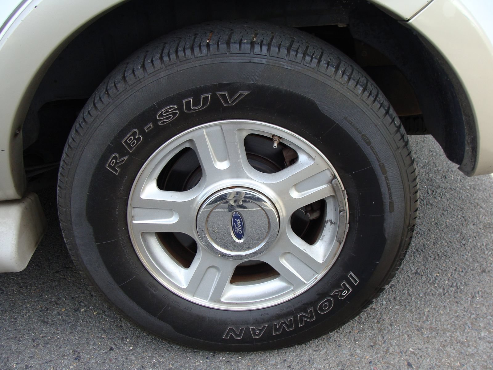 Used 2006 Ford Expedition Eddie Bauer AWD/4WD image 9